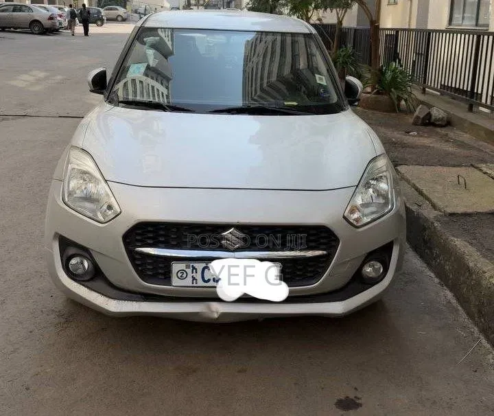 Suzuki Swift 2021 Gray