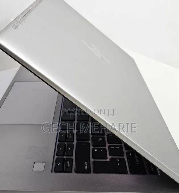 New Laptop HP ZBook Firefly 14 G10 16GB Intel Core i5 SSD 512GB