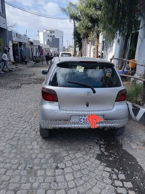 Toyota Vitz 1.0 FWD 3dr 2003 Silver