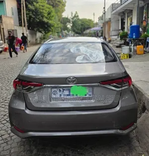 Toyota Corolla 2022 Brown
