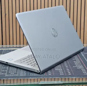 New Laptop HP Pavilion 15 8GB Intel Core i5 HDD 1T