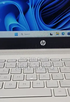 New Laptop HP Pavilion 15 8GB Intel Core i5 HDD 1T