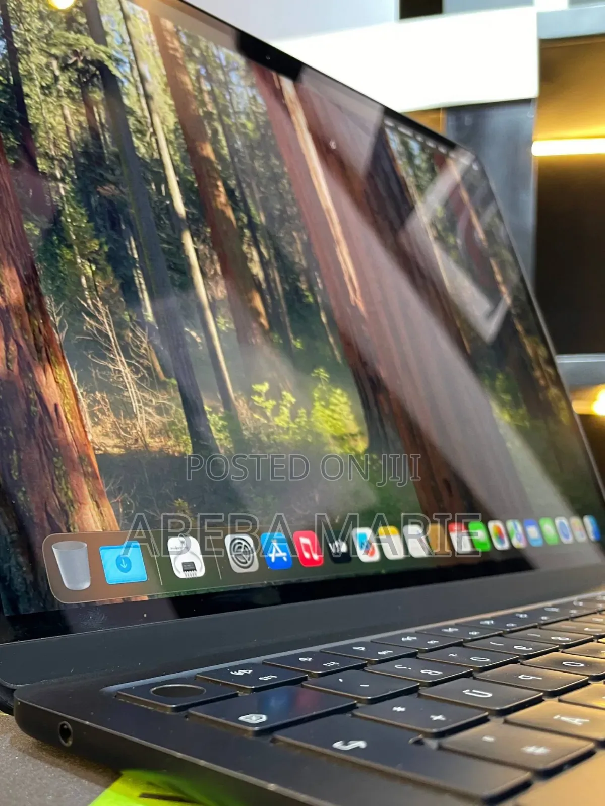 New Laptop Apple MacBook Air 2022 M2 8GB Apple M2 SSD 512GB