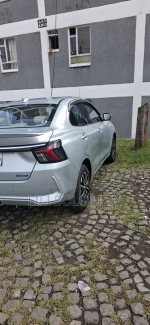 Suzuki Dzire 2024 Silver