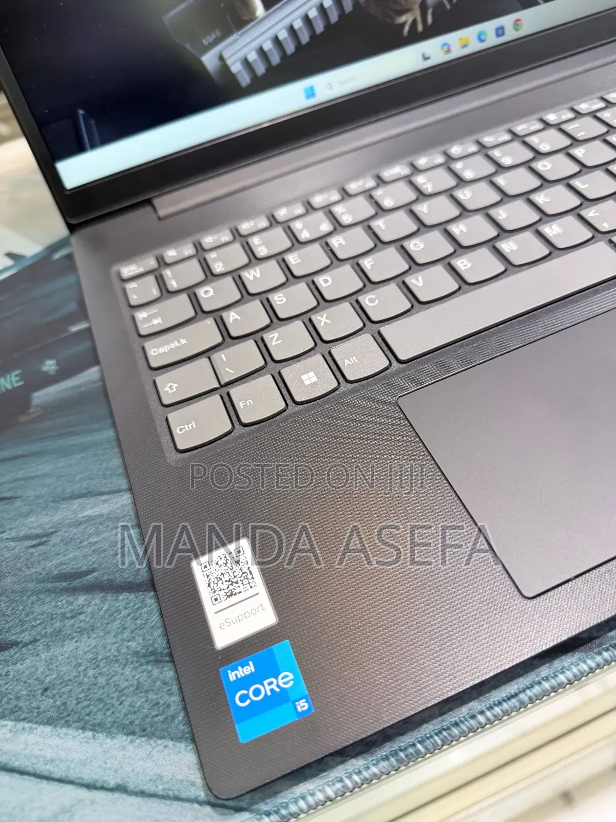 New Laptop Lenovo 8GB Intel Core i5 SSD 512GB
