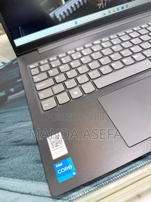 New Laptop Lenovo 8GB Intel Core i5 SSD 512GB