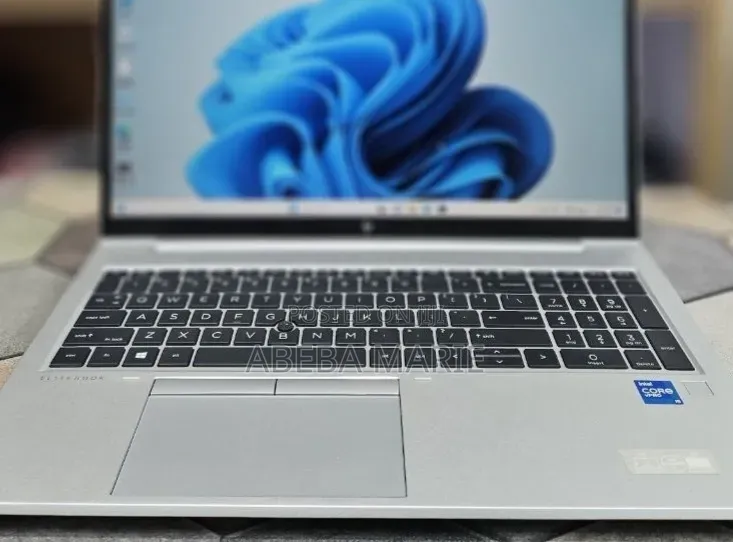 New Laptop HP ZBook 14 16GB Intel Core i5 SSD 512GB