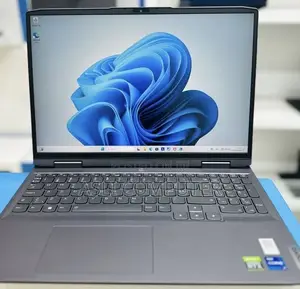 New Laptop Lenovo LOQ 15ARP9 16GB Intel Core i7 SSD 1T