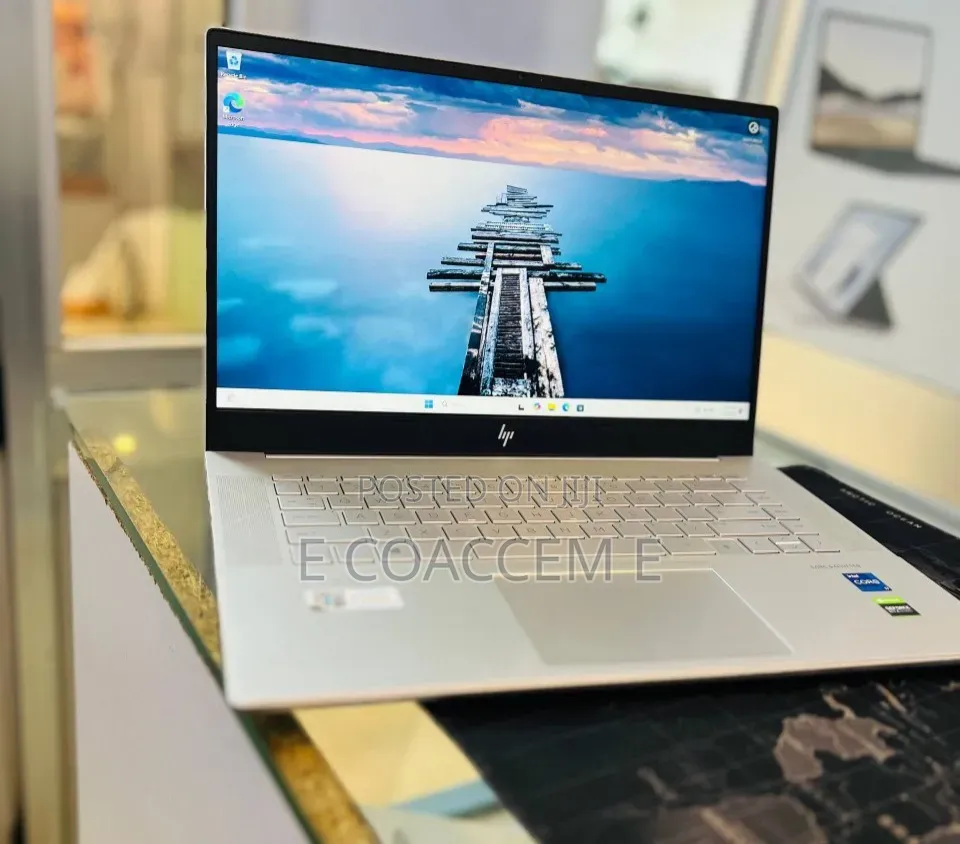New Laptop HP Envy 15 16GB Intel Core i7 SSD 512GB