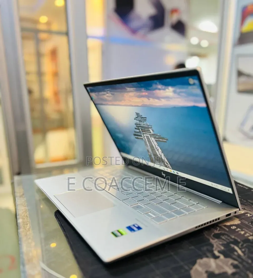 New Laptop HP Envy 15 16GB Intel Core i7 SSD 512GB