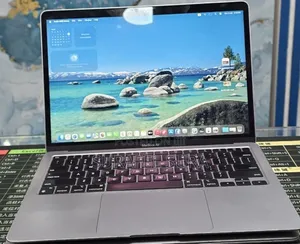 New Laptop Apple MacBook Air 2020 M1 8GB Apple M1 SSD 256GB
