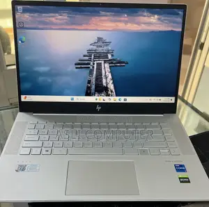 New Laptop HP Envy 15 16GB Intel Core i7 SSD 512GB
