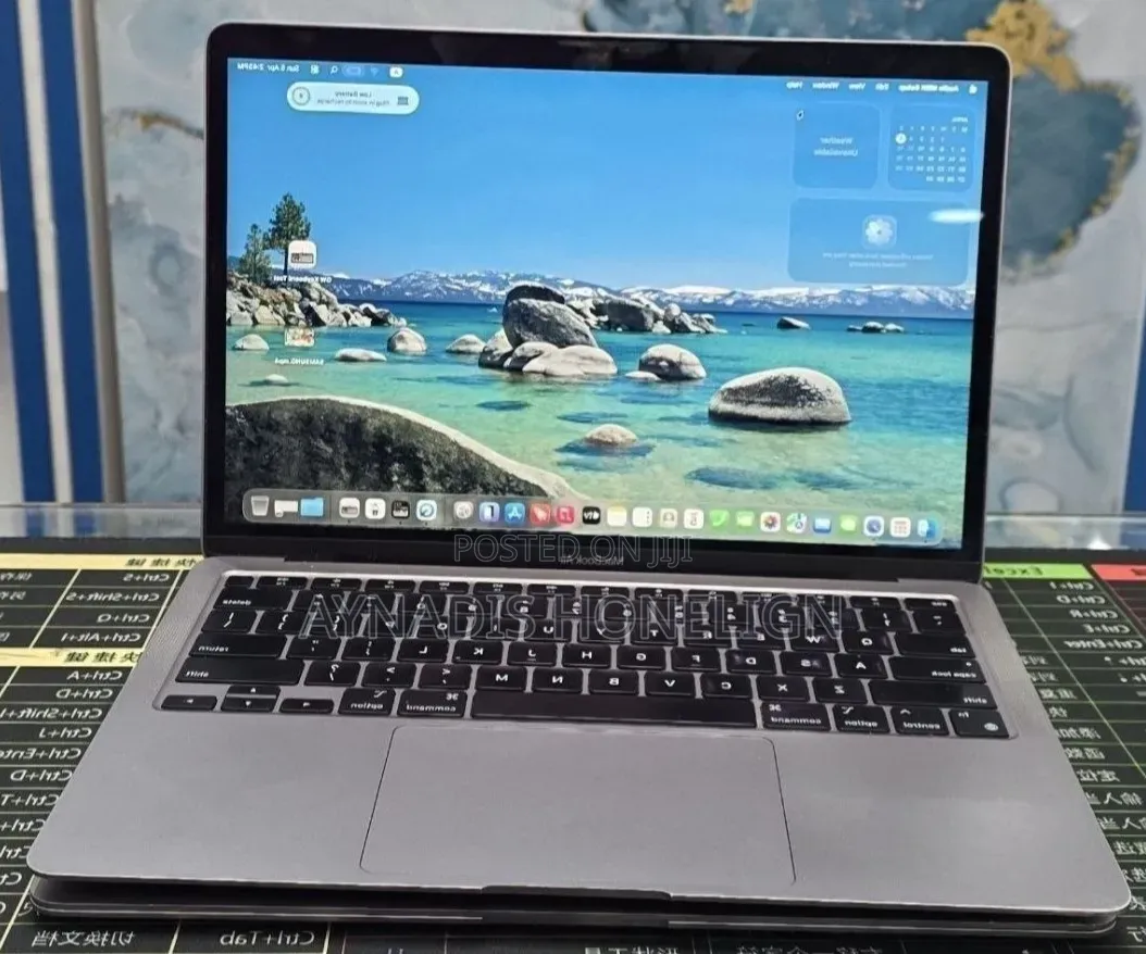 New Laptop Apple MacBook Air 8GB Apple M1 SSD 256GB