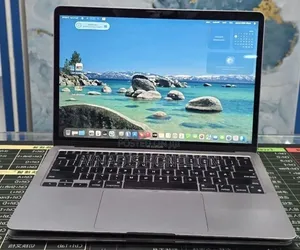 New Laptop Apple MacBook Air 8GB Apple M1 SSD 256GB