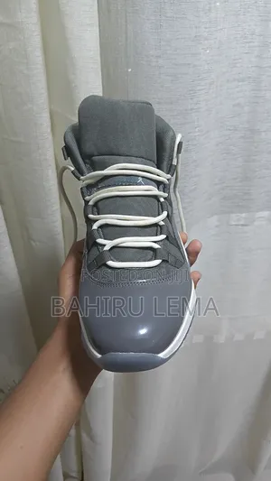 Air Jordan 11
