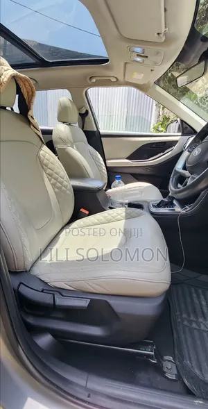 Hyundai Creta 2023 Silver