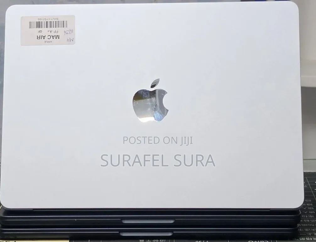 New Laptop Apple MacBook Air 2025 M4 16GB Apple M4 SSD 256GB