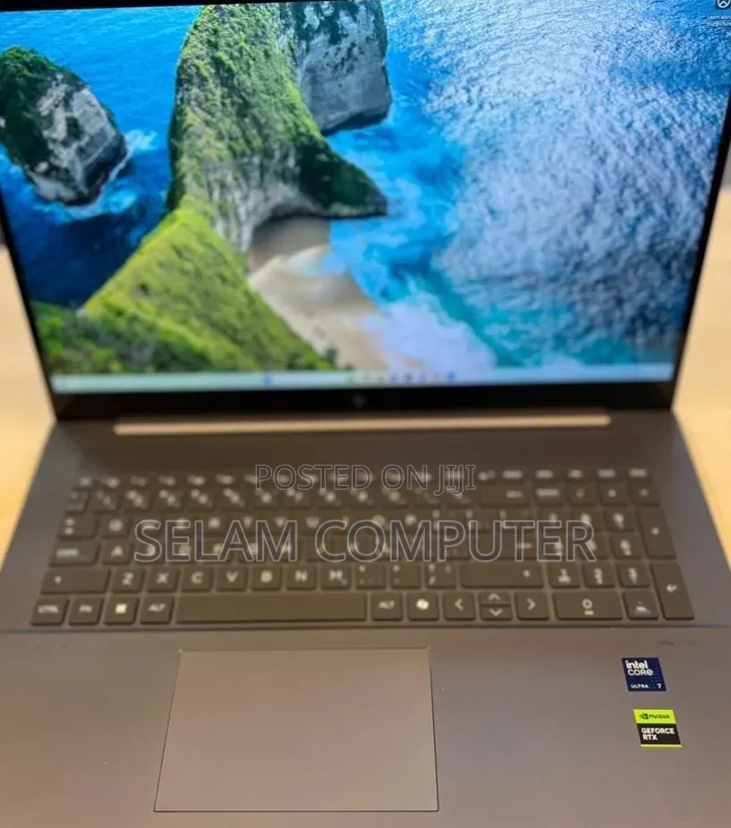 New Laptop HP Envy 17 16GB Intel Core Ultra 7 SSD 1T