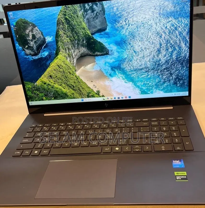 New Laptop HP Envy 17 16GB Intel Core Ultra 7 SSD 1T