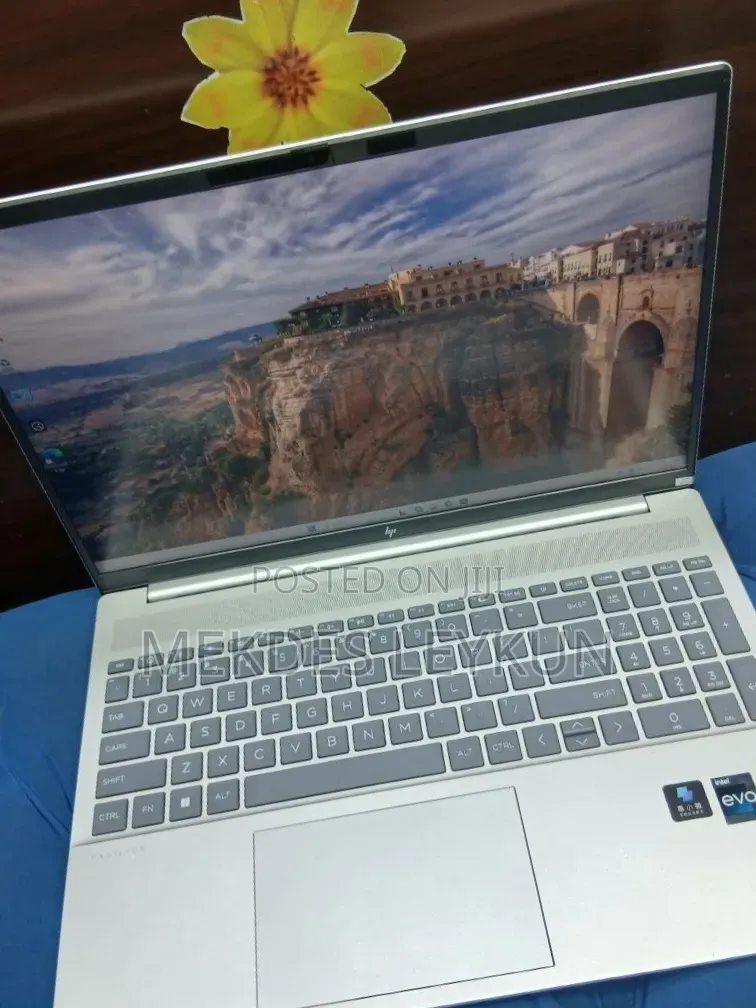 New Laptop HP Pavilion 15 16GB Intel Core i7 SSD 1T