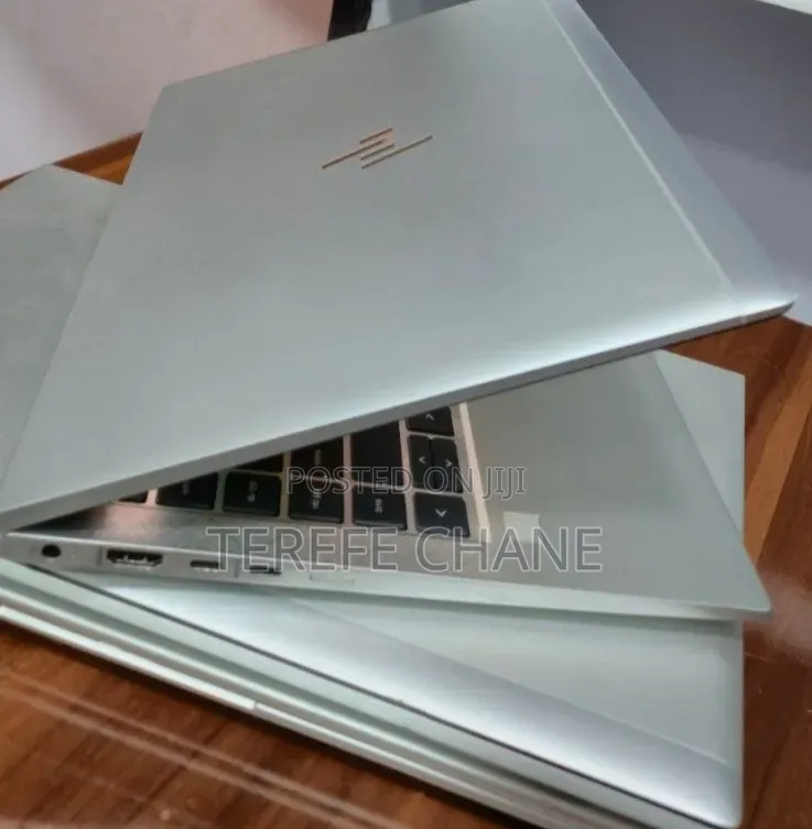 New Laptop HP EliteBook 845 G8 16GB AMD Ryzen 7 SSD 512GB