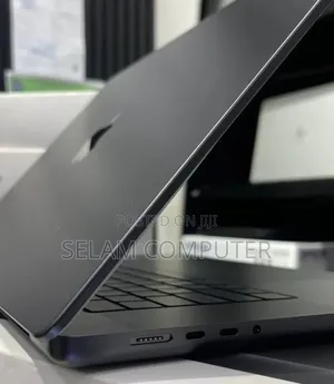 New Laptop Apple MacBook Pro 2024 M4 Max 48GB Apple M4 Max SSD 2T