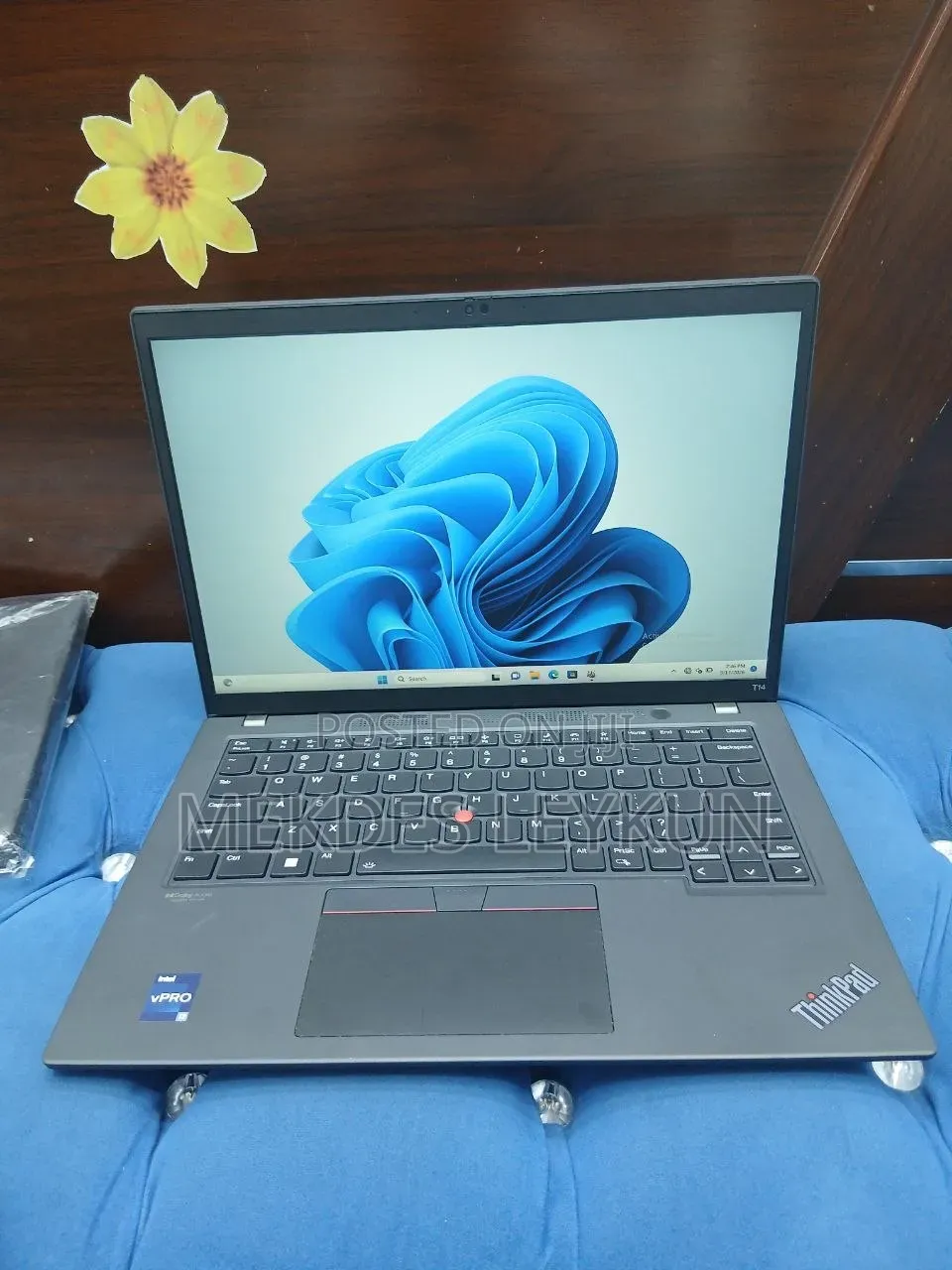 New Laptop Lenovo ThinkPad T14 16GB Intel Core i7 SSD 512GB