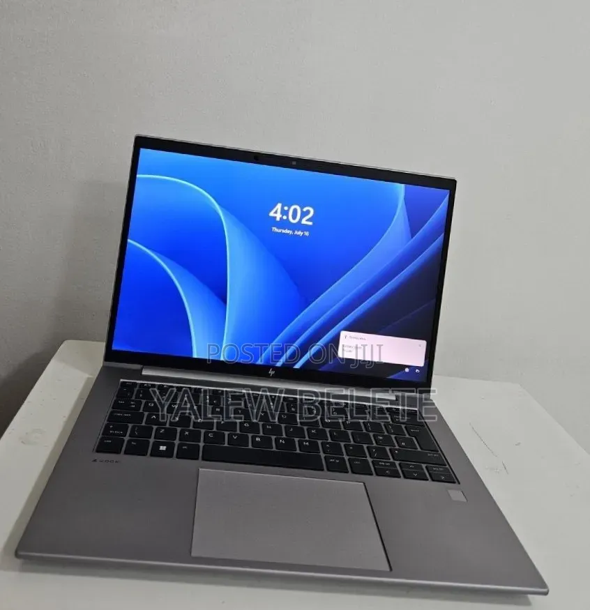 New Laptop HP ZBook Firefly 14 G10 16GB Intel Core i7 SSD 512GB
