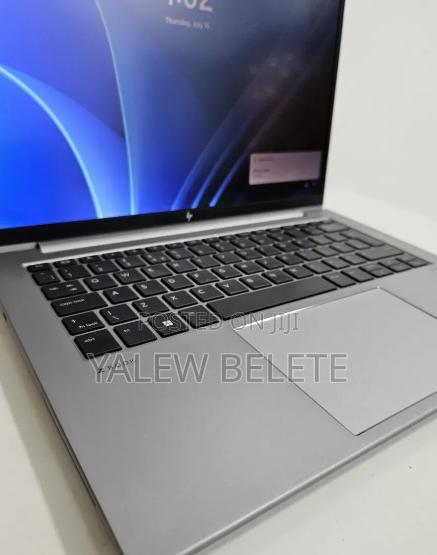 New Laptop HP ZBook Firefly 14 G10 16GB Intel Core i7 SSD 512GB