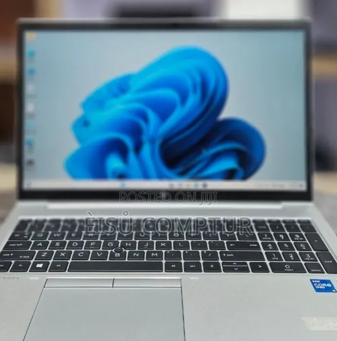 New Laptop HP EliteBook 850 G8 16GB Intel Core i5 SSD 512GB