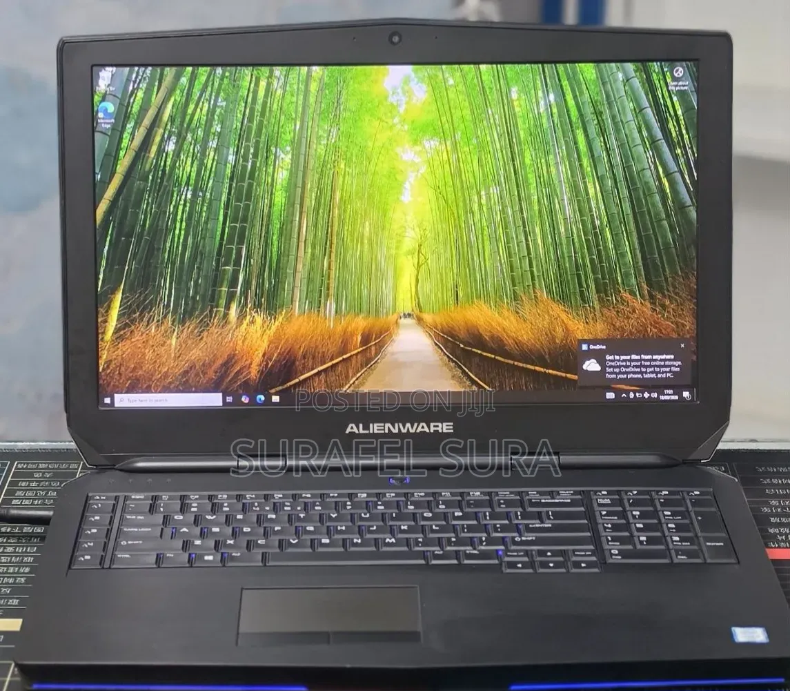 New Laptop Dell Allienware M18 R1 8GB Intel Core i7 SSD 256GB