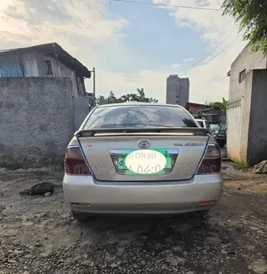 Toyota Corolla 2006 Gold