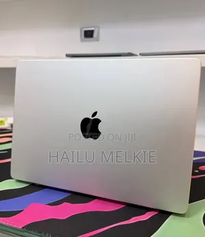 New Laptop Apple MacBook Pro 2021 M1 16GB Intel Core Ultra 7 SSD 16 GB
