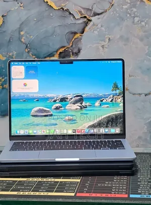 New Laptop Apple MacBook Air 2025 M4 16GB Apple M4 SSD 256GB