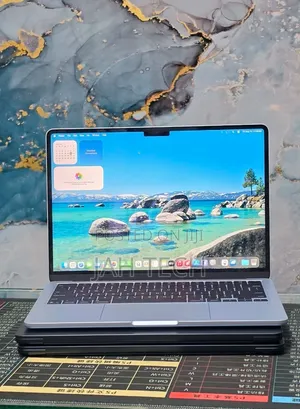 New Laptop Apple MacBook Air 2025 M4 16GB Apple M4 SSD 256GB