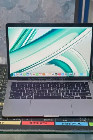 New Laptop Apple MacBook Pro 2022 M2 8GB Apple M2 SSD 256GB