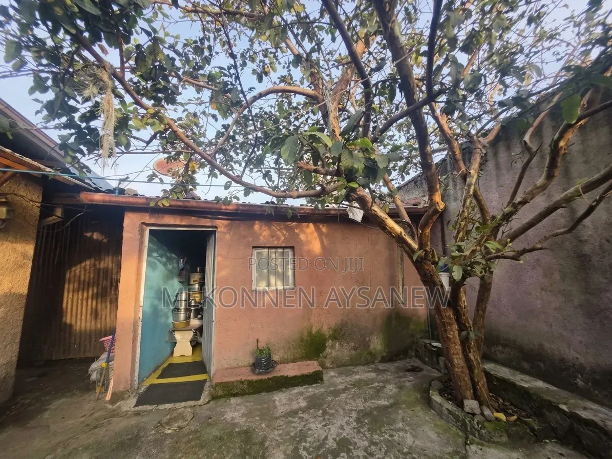 2bdrm House in Kolfe Keranio for sale