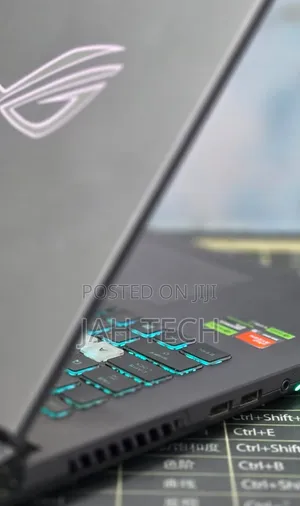 New Laptop Asus ROG Strix G17 16GB AMD Ryzen 9 SSD 1T