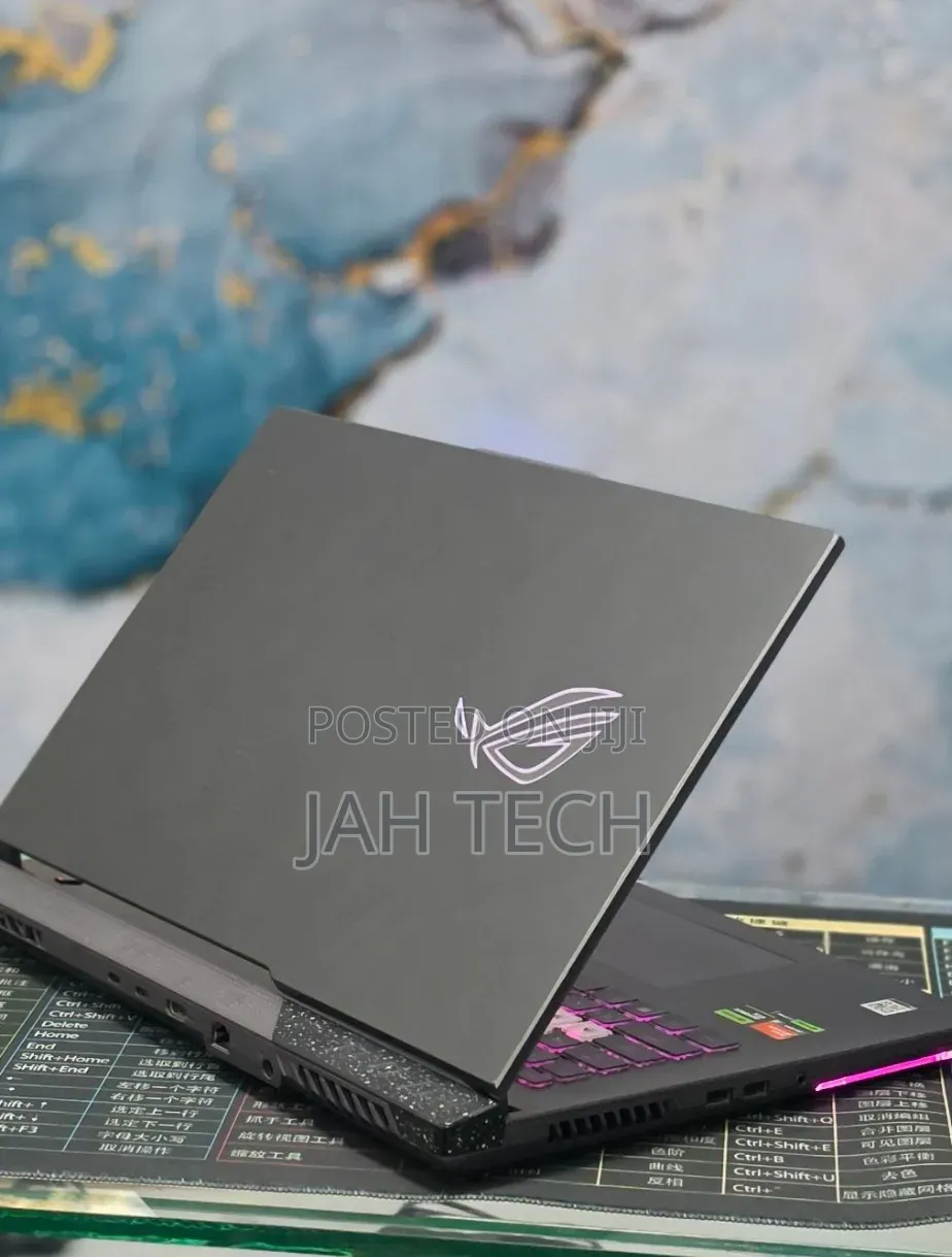 New Laptop Asus ROG Strix G17 16GB AMD Ryzen 9 SSD 1T