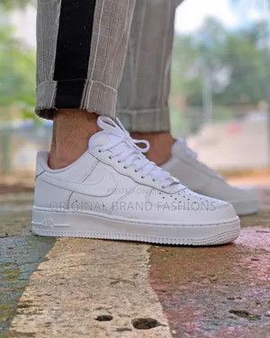 Nike Air Force 1