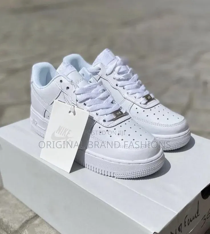 Nike Air Force 1