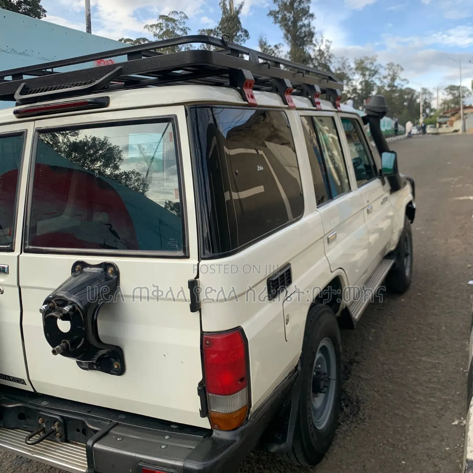Toyota Land Cruiser 2014 White