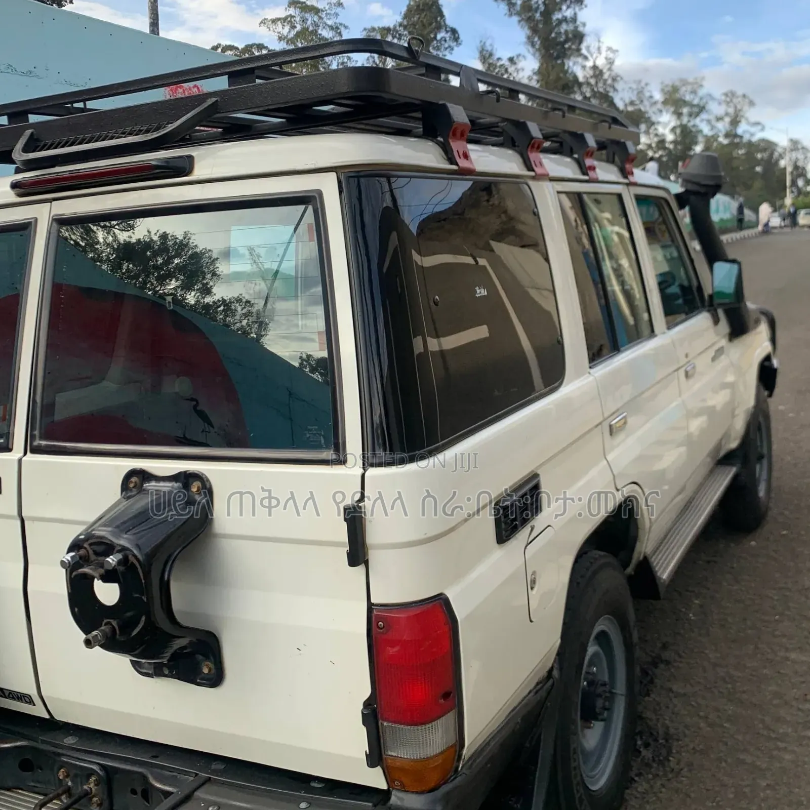 Toyota Land Cruiser 2014 White