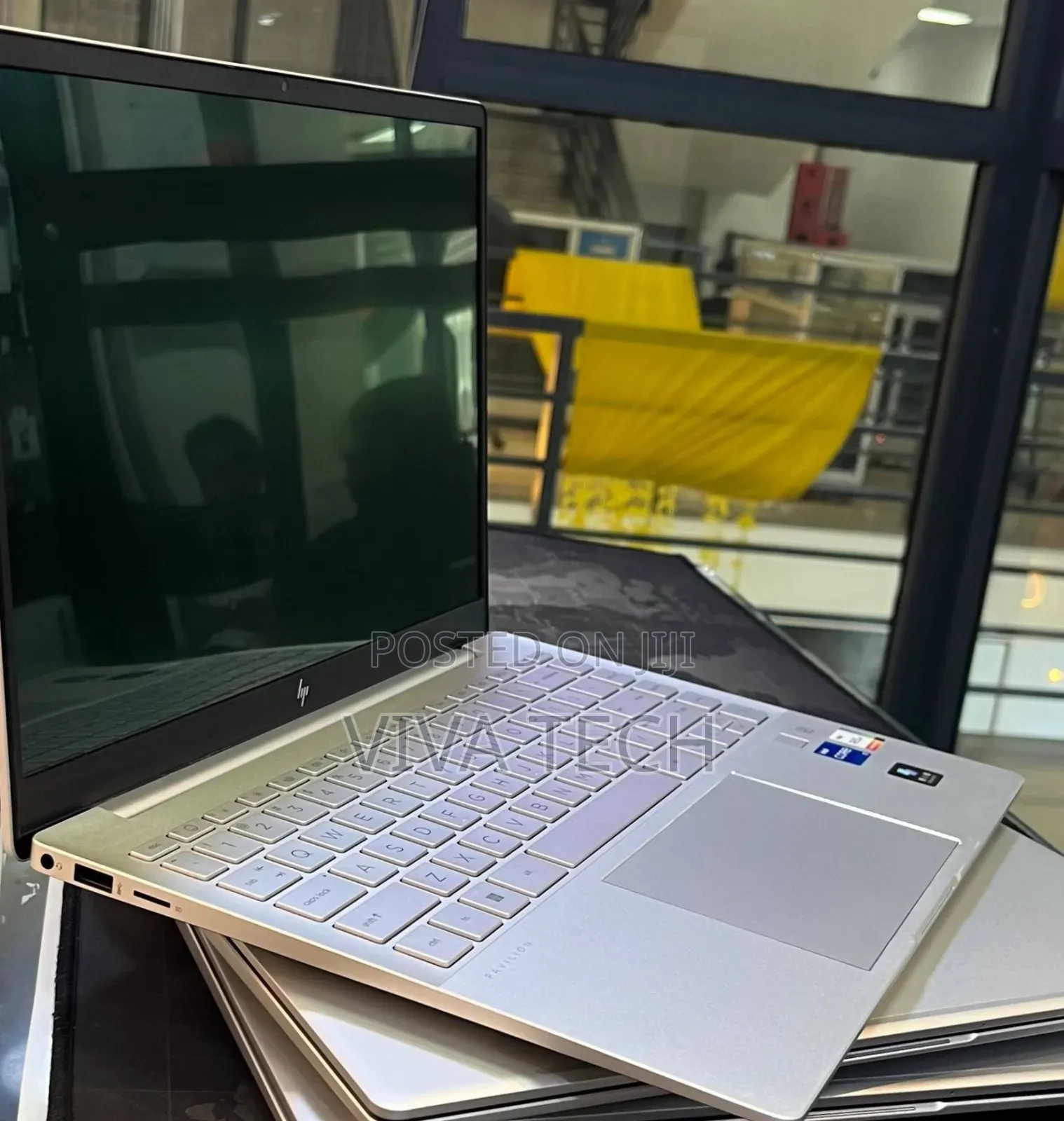 New Laptop HP Pavilion 14 16GB Intel Core i7 SSD 1T