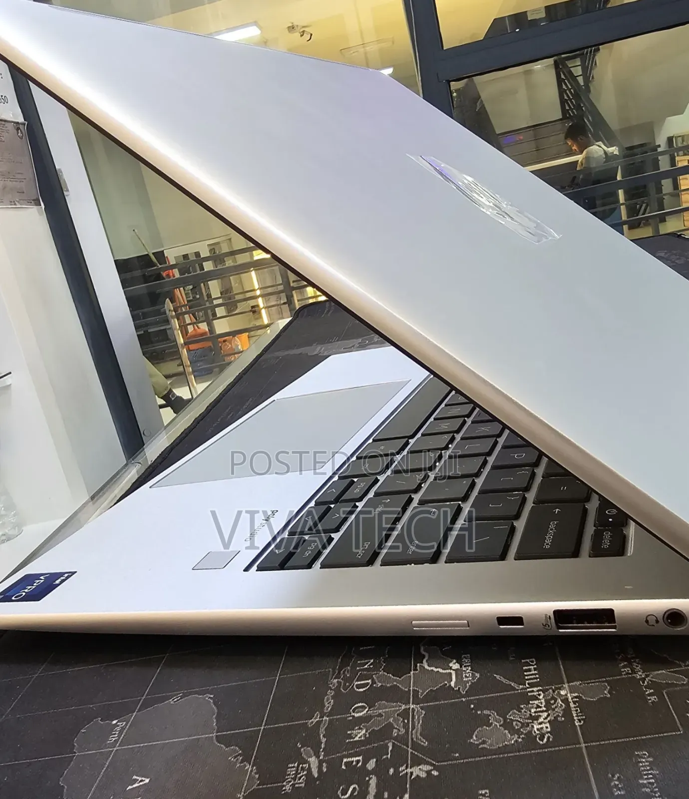 New Laptop HP EliteBook 840 G10 16GB Intel Core i7 SSD 512GB