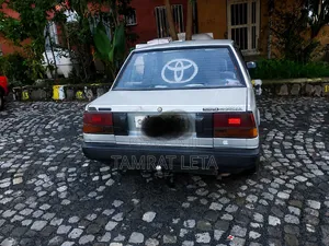 Toyota Corolla 1987 Gray