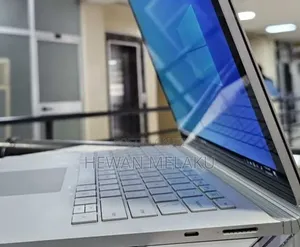 New Laptop Microsoft Surface Book 3 16GB Intel Core i7 SSD 256GB