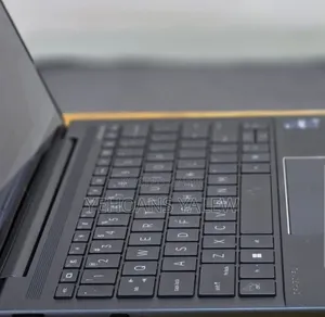New Laptop HP Dragonfly G3 16GB Intel Core i7 SSD 512GB