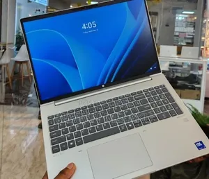 New Laptop HP ProBook 460 G11 16GB Intel Core Ultra 7 SSD 512GB