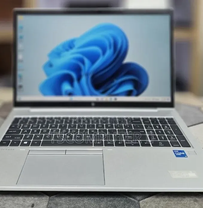 New Laptop HP EliteBook 850 G8 16GB Intel Core i5 SSD 512GB